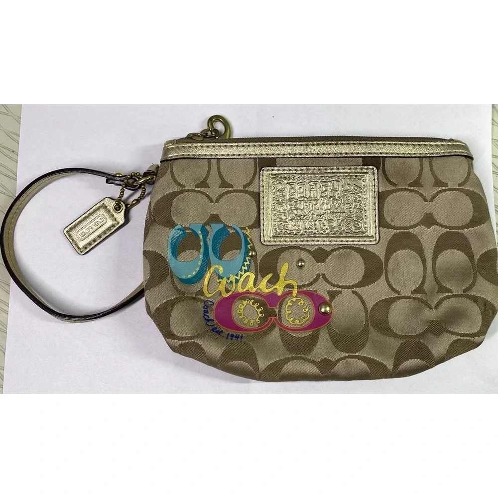 Coach RARE Women's Poppy Daisy Pop Applique Med‎ Wristlet Tan 5x7.5x1